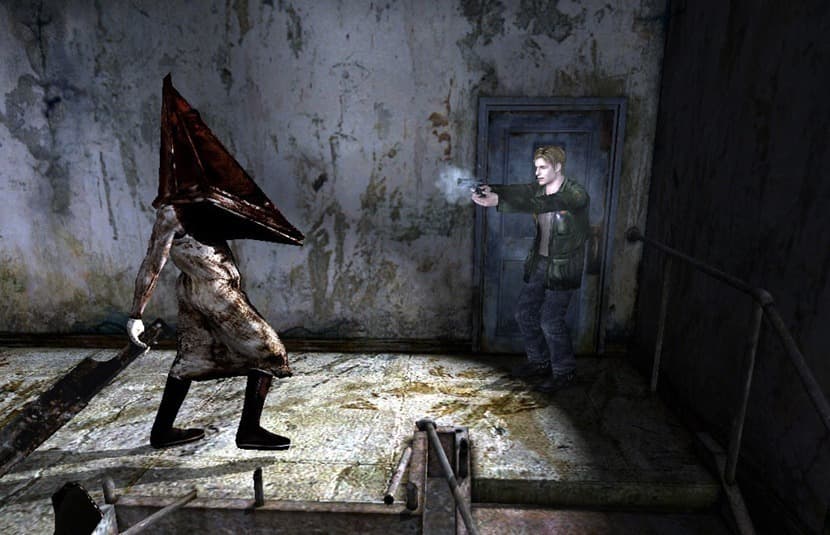 Un hombre destrozado buscando recuperar al amor de su vida en un pueblo retorcido y maldito. Con eso basta para explicar por qué Silent Hill 2 es algo tan grande.