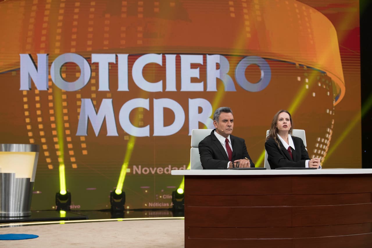En 'Las Noticias' tuvimos al invitado y a Gaby Platas.