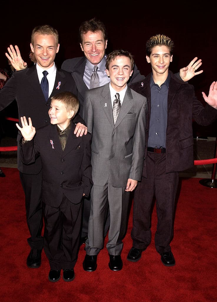 Cada hermano, excepto Francis, tiene un don especial: Reese es un cocinero increíble, Malcolm es un genio y Dewey es un prodigio musical. En la vida real también le entró a la música y estudió piano y saxofón desde chiquito.