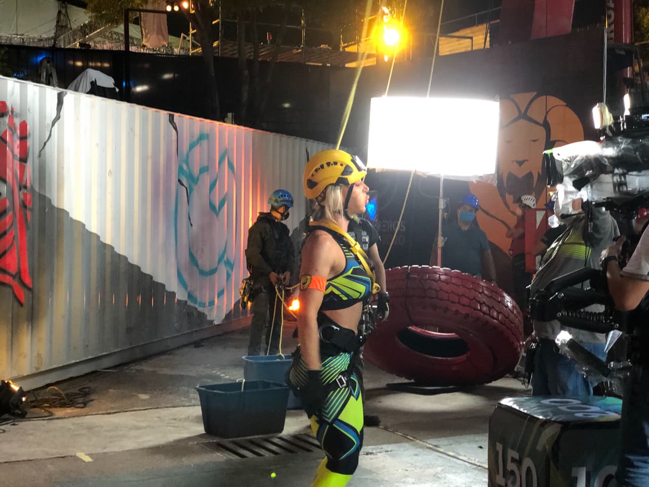 Aurélie venció a Macky en el reto de altura. ¡Una gran victoria para el equipo de los Leones!