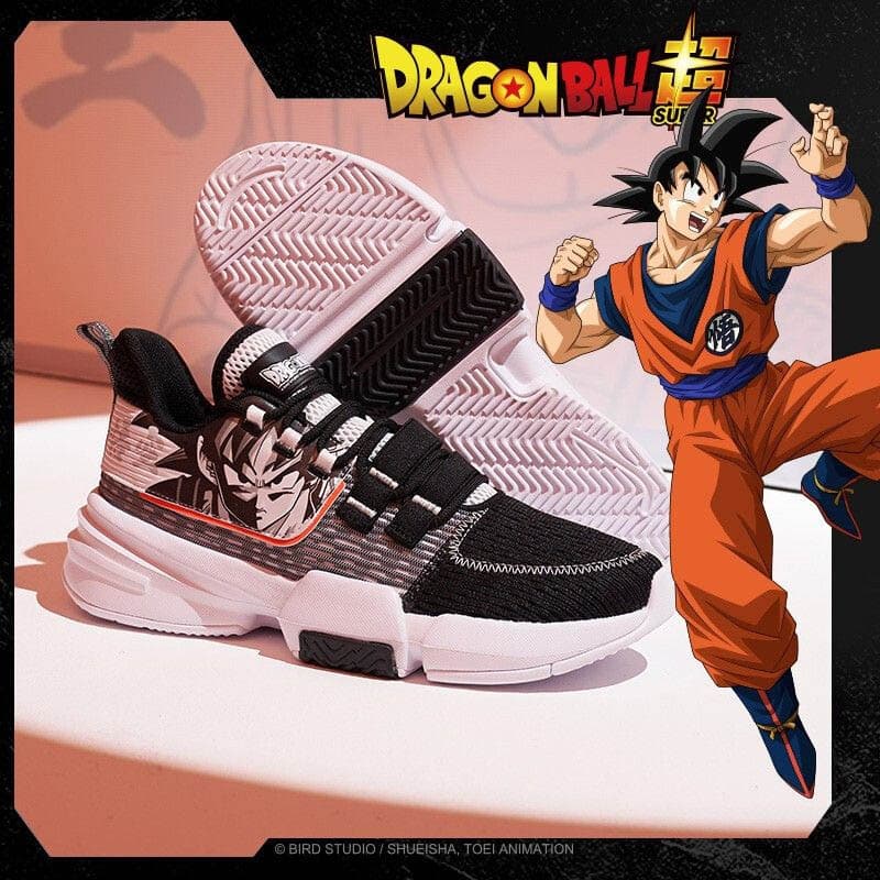 Hemos visto en los últimos años muchos modelos de tenis inspirados en Dragon Ball. Desde Heredia hasta Adidas, varias marcas han lanzado sus propuestas.
