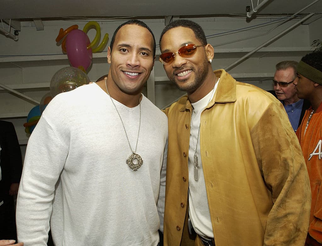 Otra foto entre dos celebridades: "The Rock" y Will Smith durante la 15ª entrega anual de los Kids Choice Awards de Nickelodeon.
