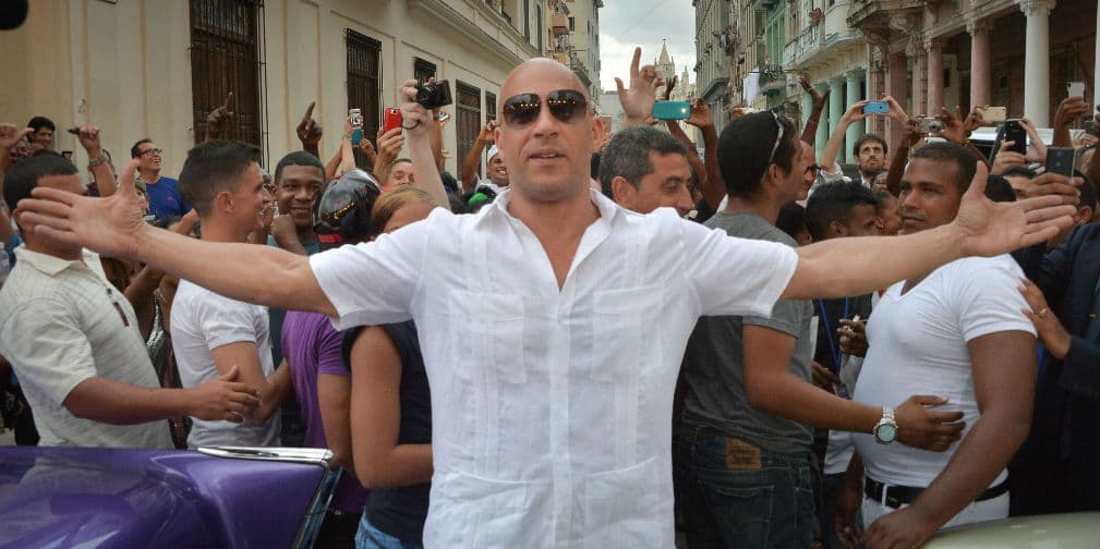 Cubanos 'rápidos y furiosos' se esconden en equipo de filmación