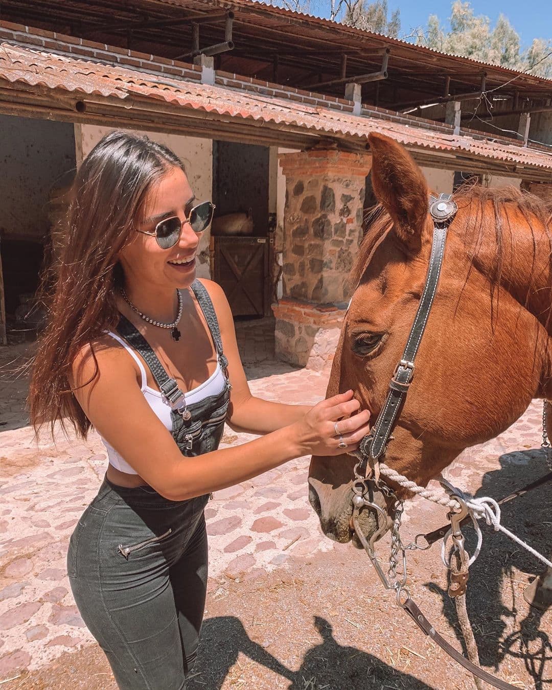 Uno de sus animales preferidos son los caballos. “Amo demasiado a los caballos. Gracias por la atención y por dejarme disfrutar estos días hermosos”, dijo el pasado 5 de junio.