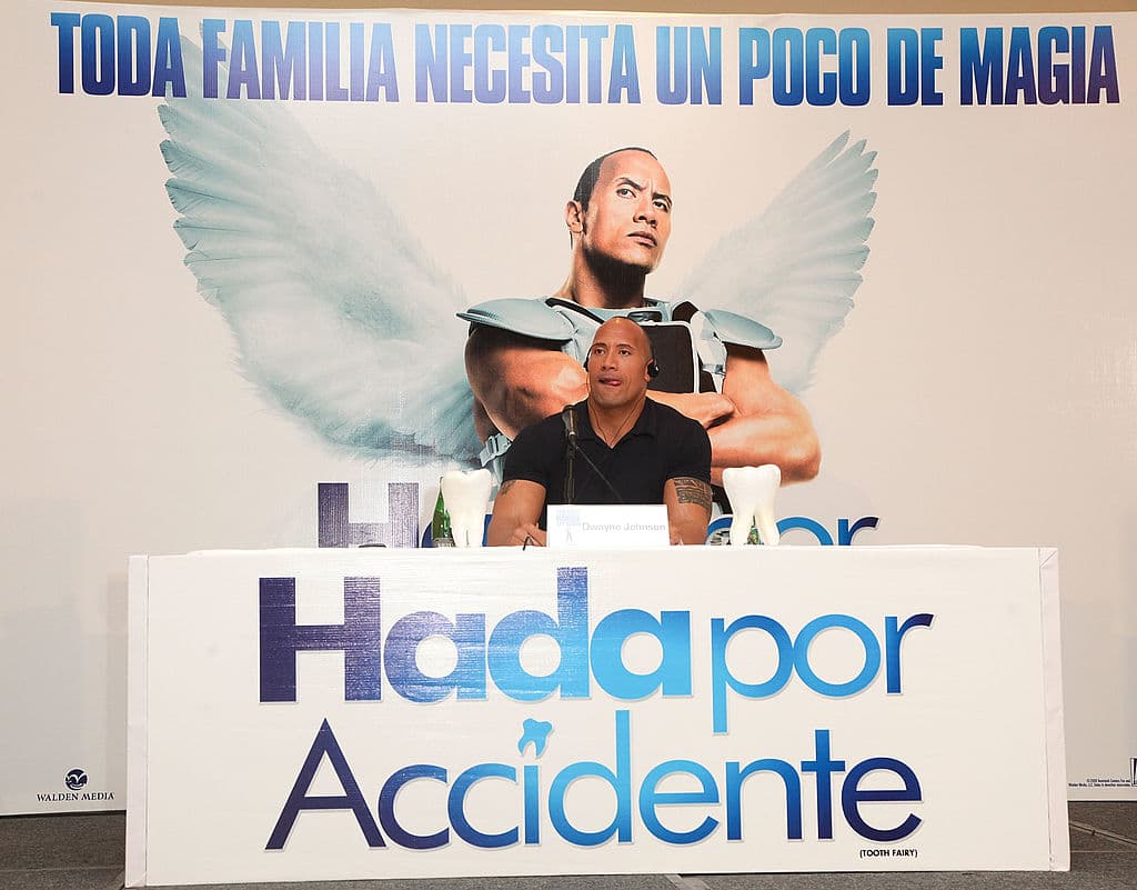 2010: Casi un año después, el 11 de enero de 2010, el actor regresó a promocionar "Hada por accidente".