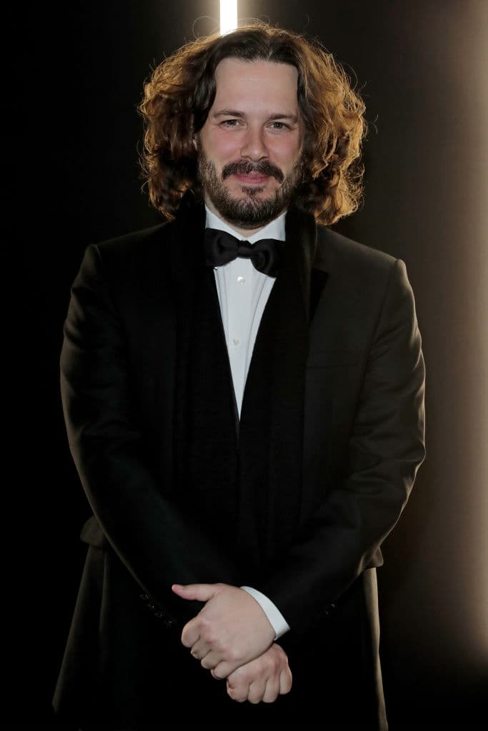 El cineasta Edgar Wright, quien dirigió la cinta ‘El despertar de los muertos’ en 2004, es un gran fanático de esta historia, incluso la recomendó en Twitter y la calificó como “la mejor película de zombies que he visto en toda mi vida”.