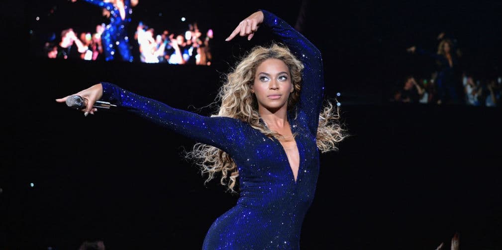 10. Beyoncé: A la diva no le gustan sus orejas. Una vez declaró comer sólo pepino para eliminar los líquidos.