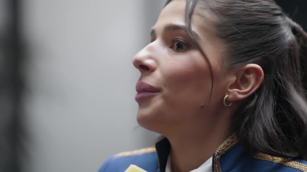 La Pícara Soñadora. Capítulo 7: Compañeras del mismo DOLOR: Sin TRABAJO y sin REPUTACIÓN