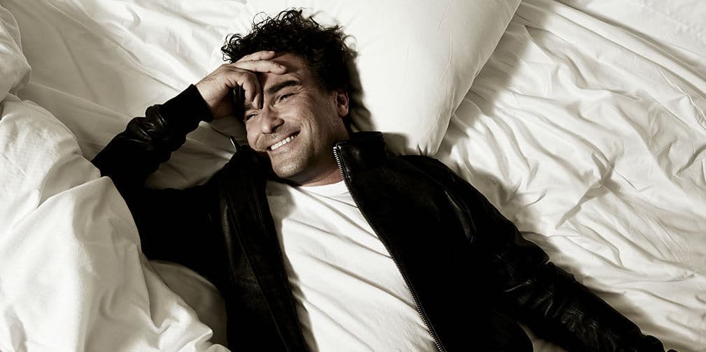 Johnny Galecki pone en venta su hogar