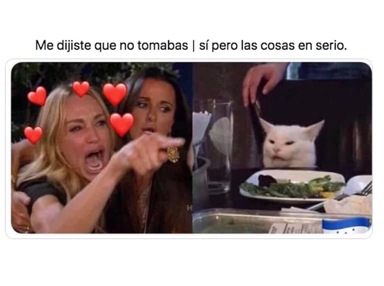 A veces con chistes muy bobos.
