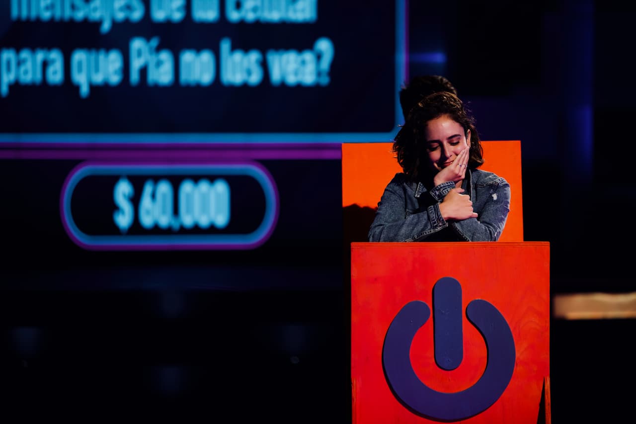 Diego quiso saber, por ejemplo, si ellos habían eliminado mensajes de sus celulares para que sus parejas no los leyeran.