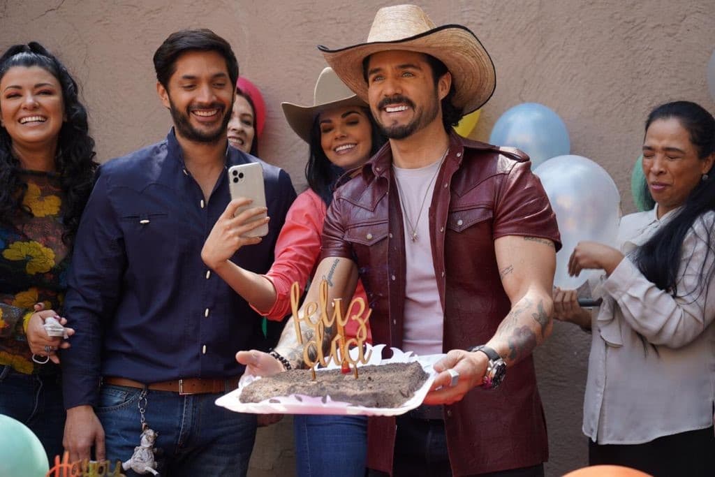José Ron interpreta a Rafael en la telenovela La Desalmada.