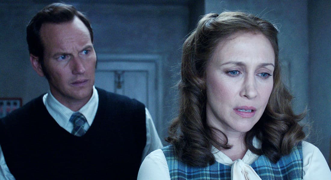 El Conjuro 1 (2013), El Conjuro 2 (2016) - Netflix: La pareja Warren se dedida a investigar si los casos de poesesión son legítimos para que la Iglesia pueda relizar un exorcismo. A lo largo de las dos cintas deben de enfrentarse a los demonios más poderosos qeu aterran a dos familias inocentes.Están basadas en los casos de Harrisville, Estados Unidos y Enfield, Inglaterra.