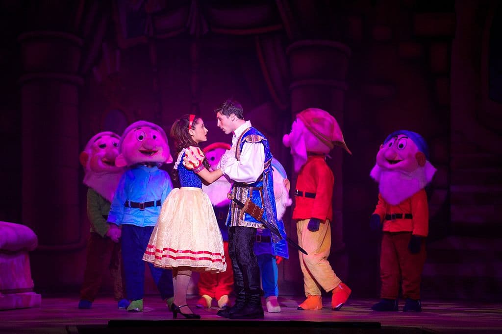 Dos años después, en 2012, fue la protagonista de la obra 'A Snow White Christmas', donde salió como la mismísima Blancanieves.