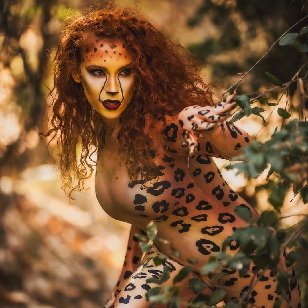A pesar de que olvidó sus lentes de contacto y sus colmillos, Gracie realizó un gran cosplay de Cheetah.