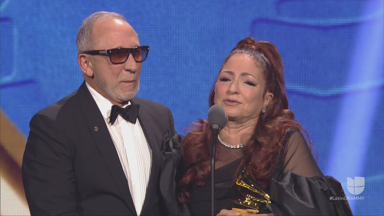 Gloria Estefan triunfa en los Latin Grammy 2025 e impacta con su presentación al lado de Nathy Peluso