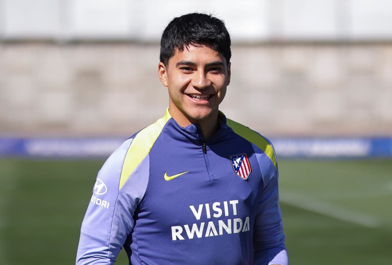 Cholo Simeone llena de elogios a Obed Vargas 