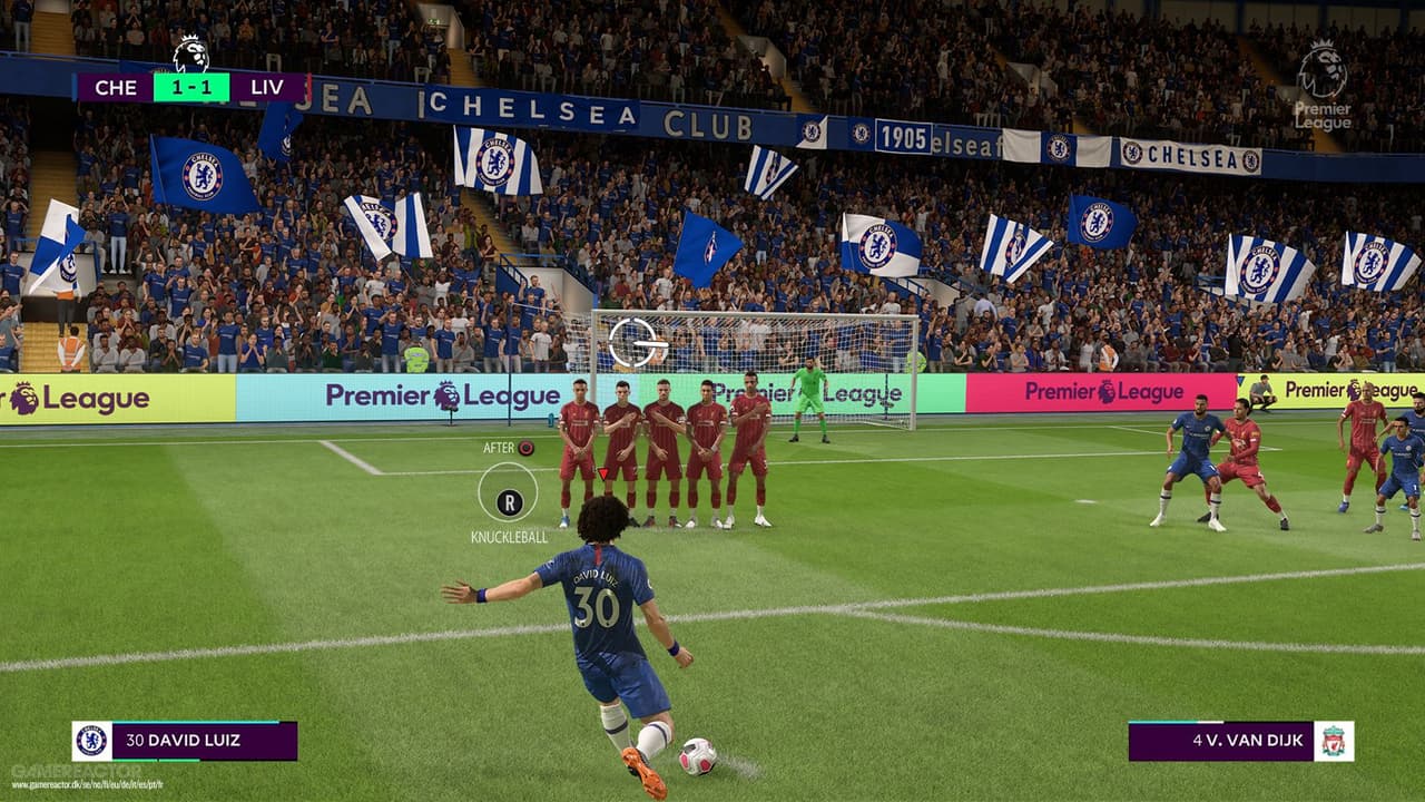 Cierto, EA ha hecho lo posible por entregar una experiencia más realista y con un control más responsivo. Pero no por ello deja de ser un gameplay que apuesta por lo dinámico y sencillo, en lugar de la simulación.