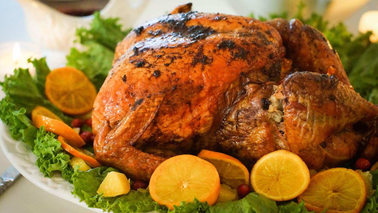 Experta explica cómo evitar los errores más comunes al cocinar el pavo este Thanksgiving
