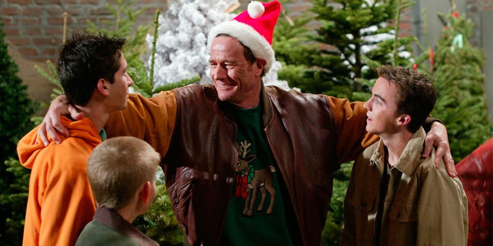 Bryan Cranston deja regalos inesperados en el aeropuerto