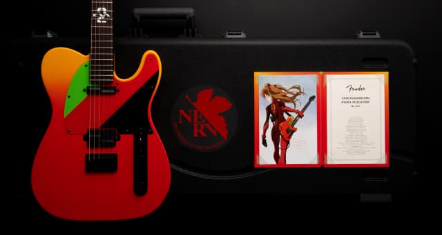Rockea con la guitarra de Evangelion