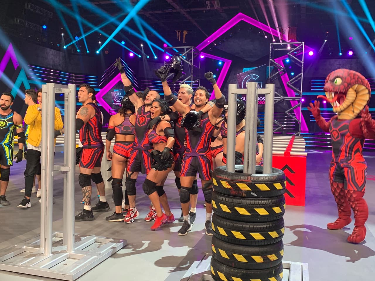 Cobras ha ganado más hits que los Leones. El equipo liderado por Macky González cuenta con 102 victorias, contra 91 del equipo contrario; mientras que las batallas individuales han ganado 79, a 69 de leones, y en los duelos de equipo Cobras tiene 23 desafíos, mientras que Leones va abajo por un solo punto, 22.
