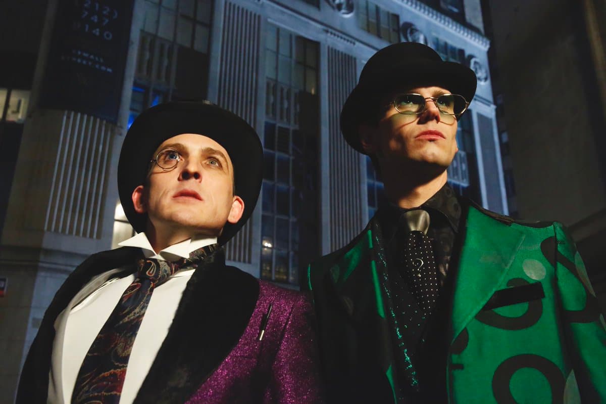 El tráiler del final de Gotham tiene a todos los villanos y a Batman en acción