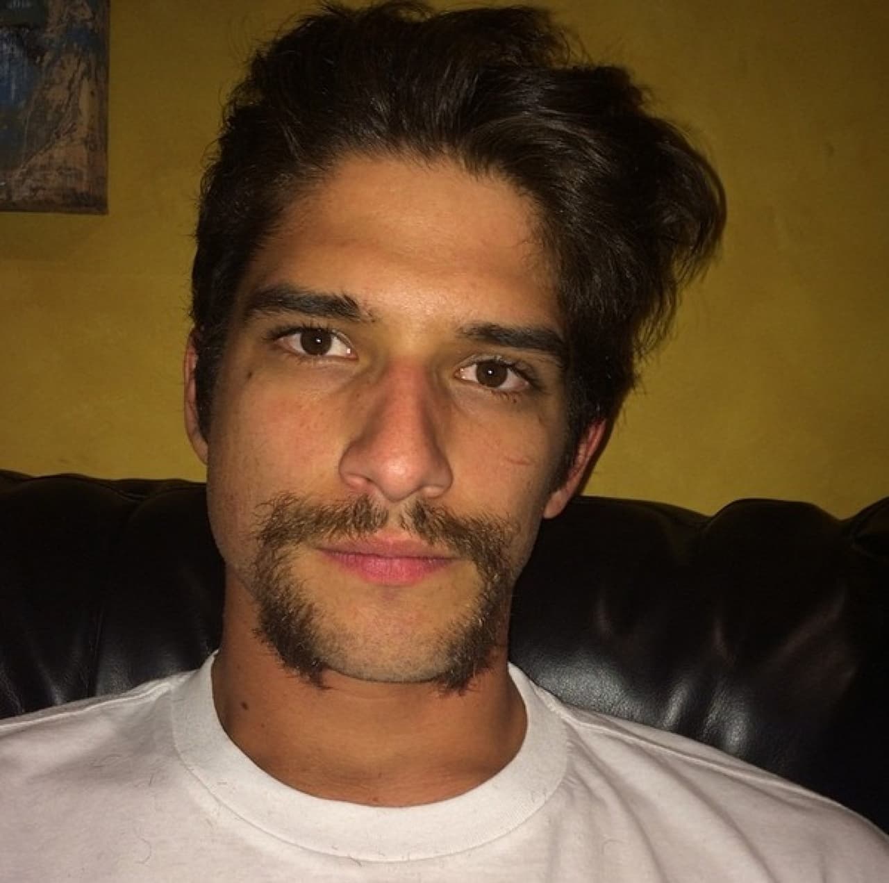 Tyler Posey estrena nuevo look 'salvaje'