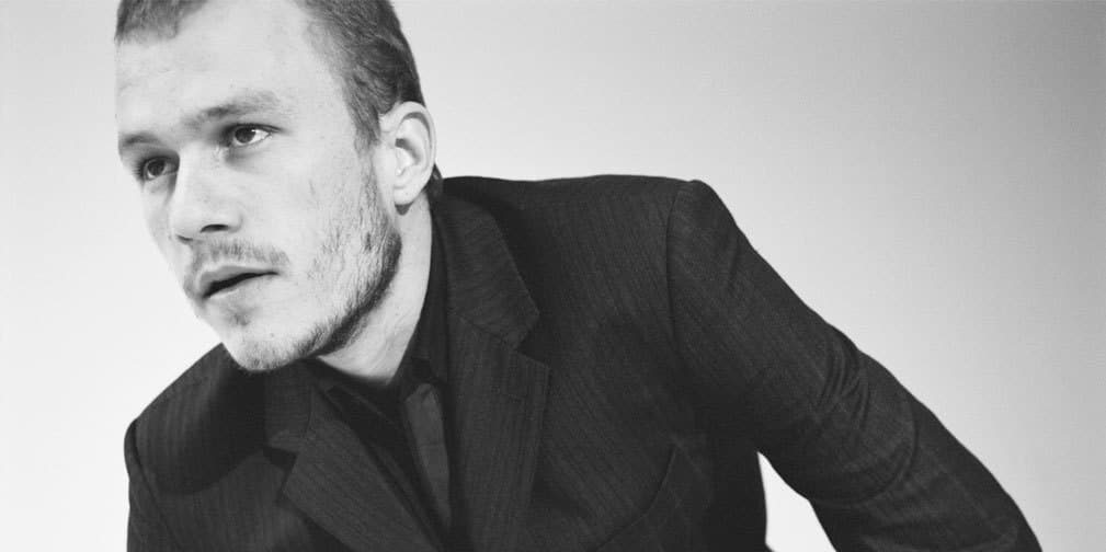 Heth Ledger audiciono inicialmente para Batman Begins, pero se quedo con el papel de Joker para El Caballero de la Noche.