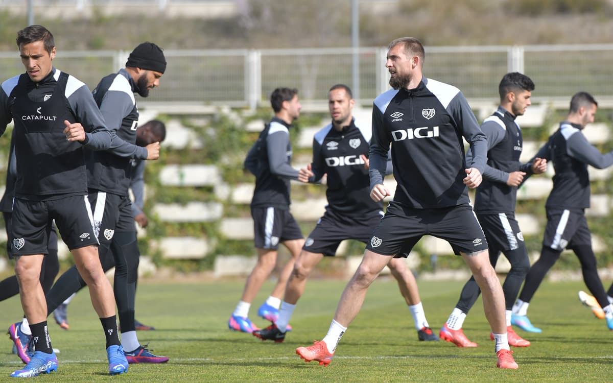 Elche vs Rayo Vallecano: Horario y dónde ver la Liga Española UEFA