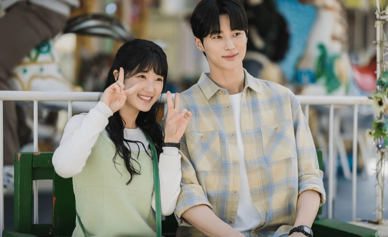 K-Drama 'Lovely Runner'.