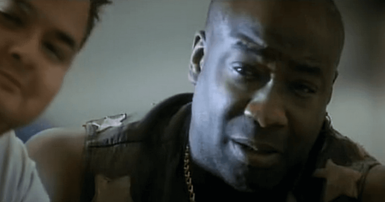 En 1998 lo vimos a lado de Bruce Willis en 'Armageddon' como el simpático Bear.