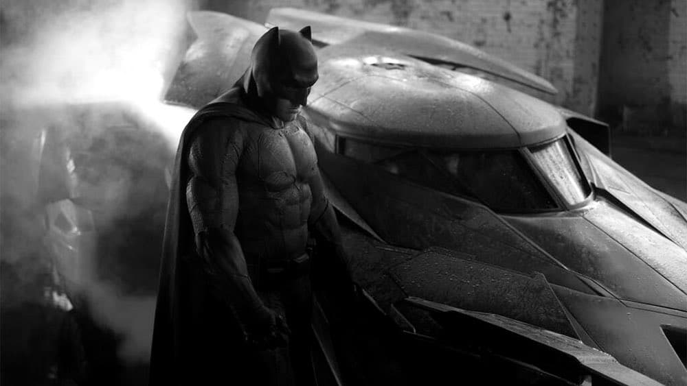 En redes hay fans que extrañan las versiones acorazadas que vimos en cintas de Christopher Nolan y Zack Snyder.