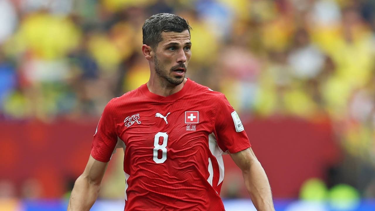 "Con 11 contra 11, los venceríamos": Jugador de Suiza por el arbitraje
