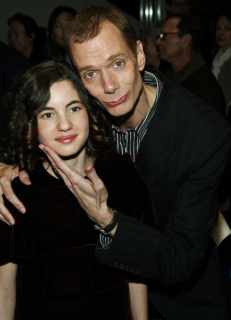 Ivana Baquero interpretó a ese personaje y compartió escenas con Doug Jones, quien en esa ocasión fue el Fauno y el hombre pálido