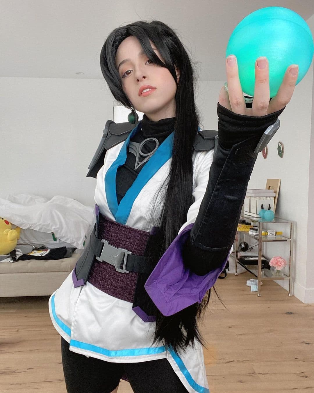 Dejando de lado las polémicas a su alrededor, la streamer Imane Anys, "Pokimane", hizo su versión de Sage de Overwatch.