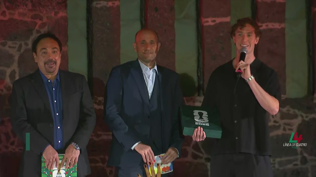 Marcel Ruiz se busca en el álbum del Mundial
