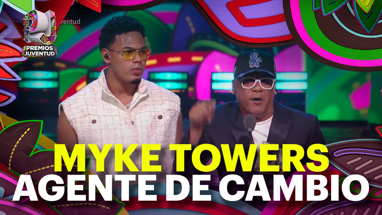 Myke Towers recibe el reconocimiento como 'Agente de cambio' en los Premio Juventud 2025
