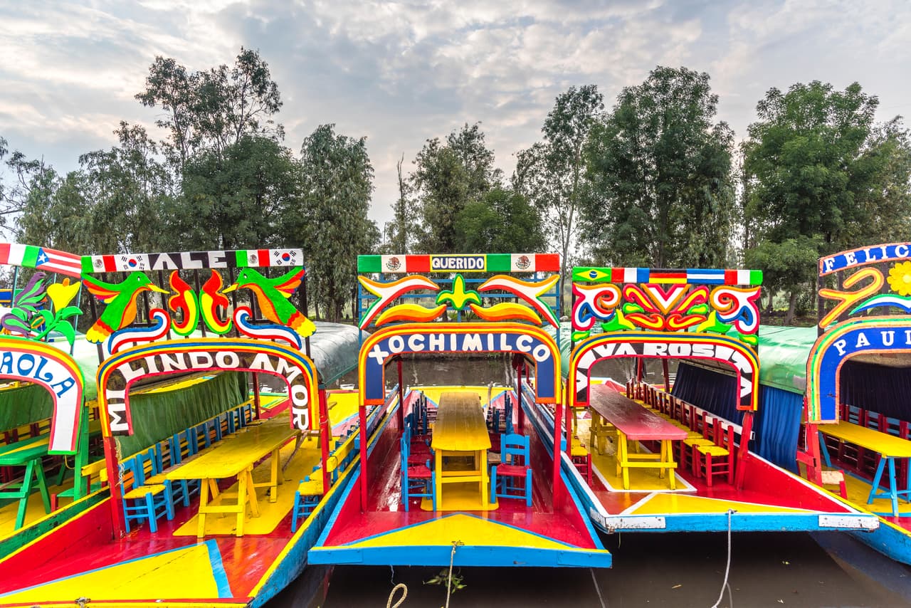 Ya no se podrá tomar alcohol ni subirse a las trajineras sin chaleco salvavidas en Xochimilco