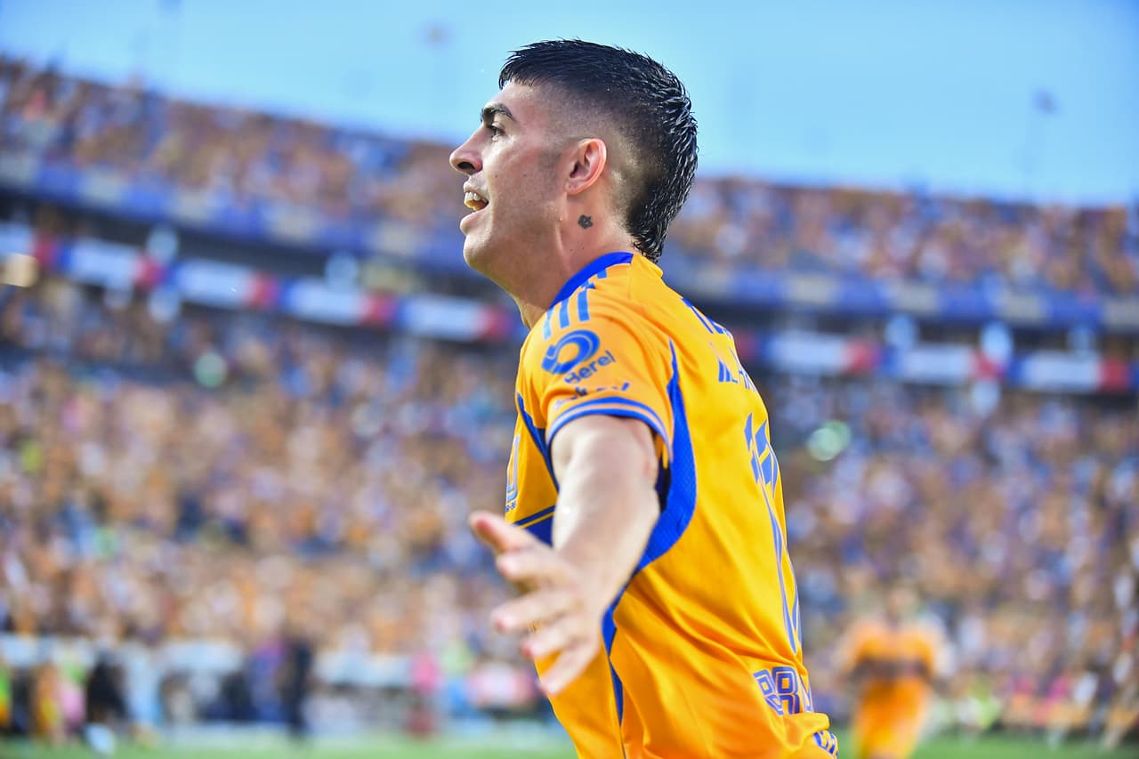 Juan Brunetta dice que salir o no de Tigres es decisión del club