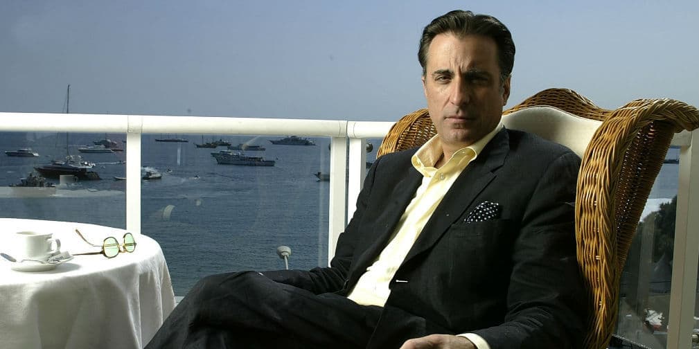6. Andy García: El actor no tiene avión privado, así que lo alquila, siempre de un determinado modelo y con todo el equipo incluido.