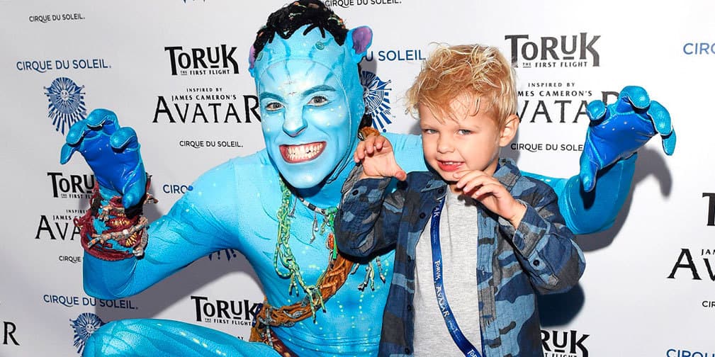 El hijo de Fergie es el más lindo de los fans de Avatar