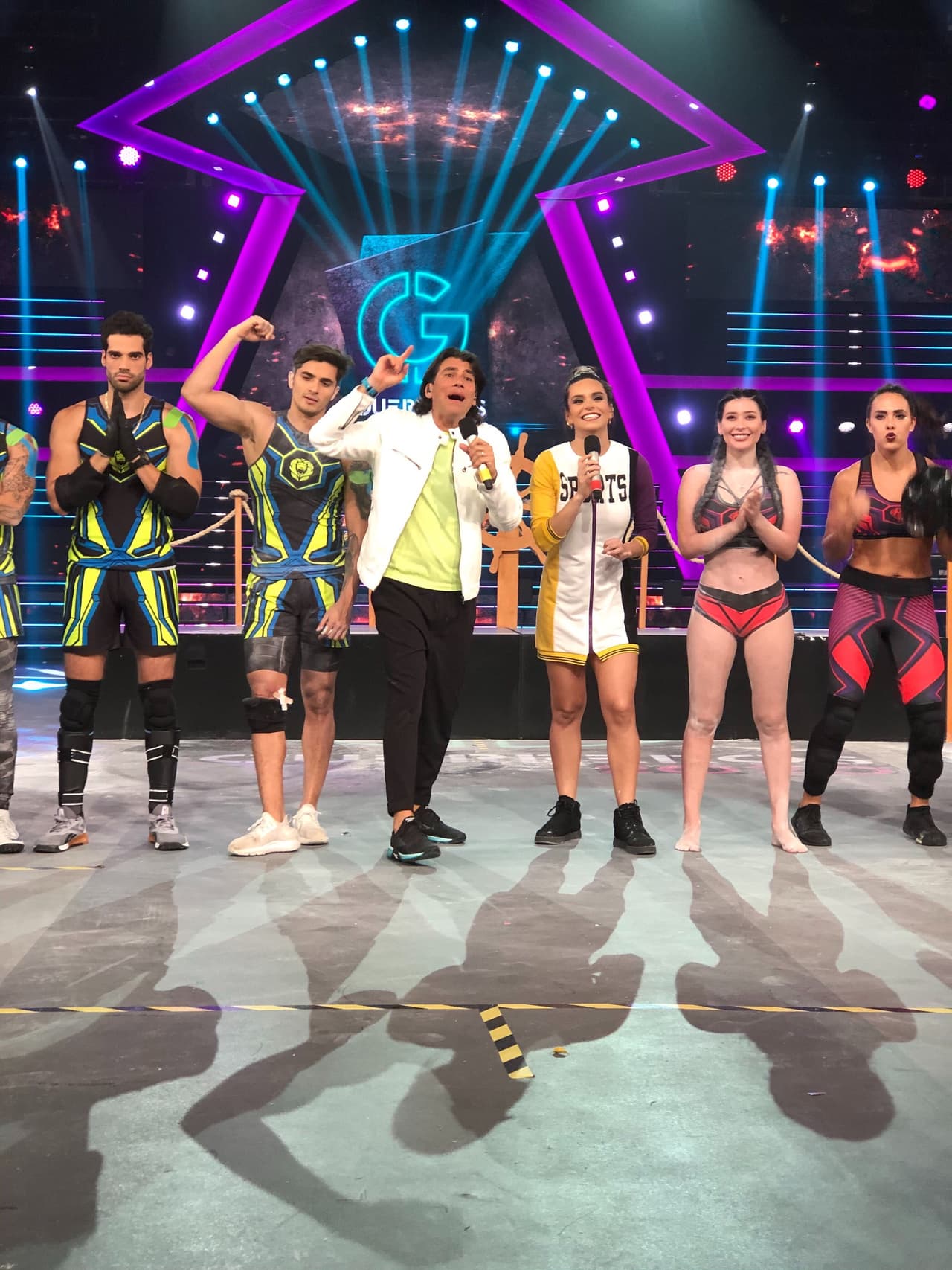 Después llegaron los ‘Cubos matemáticos’ con las siguientes multiplicaciones: 89x4, 51x3 y 129x5=645. Fue la primera victoria de los Leones en la noche.