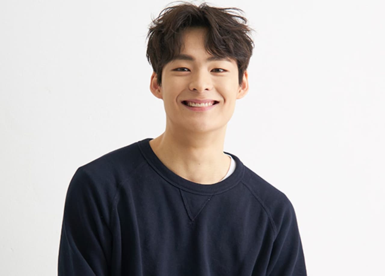 Song Geon-hee, actor surcoreano.