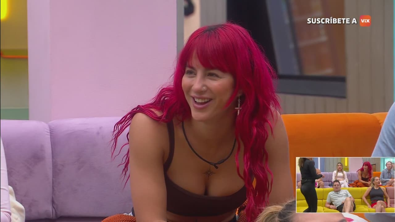 Flor se arranca las extensiones frente a las cámaras y queda irreconocible: “Es muy corta” 