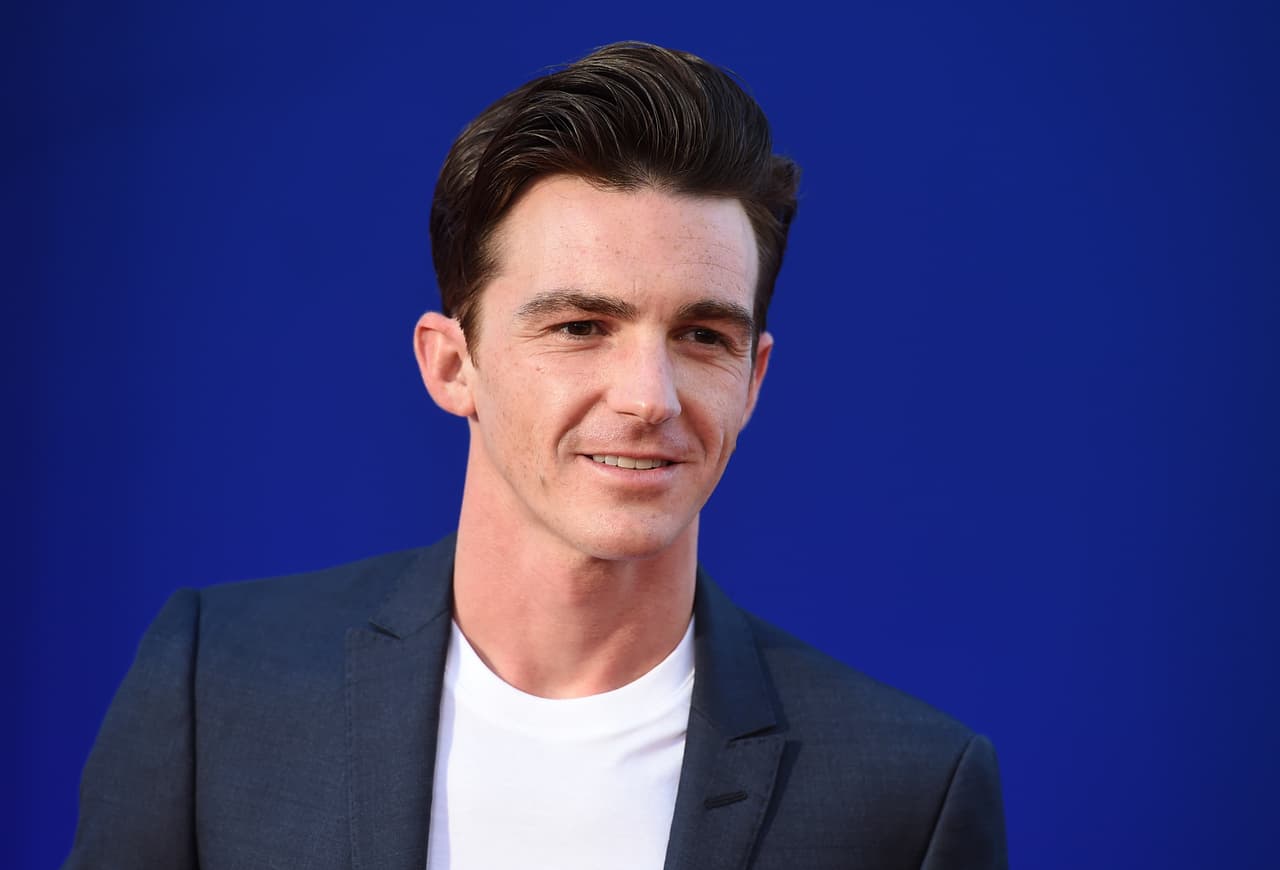 En redes ya se imaginan a Drake Bell como presidente del país