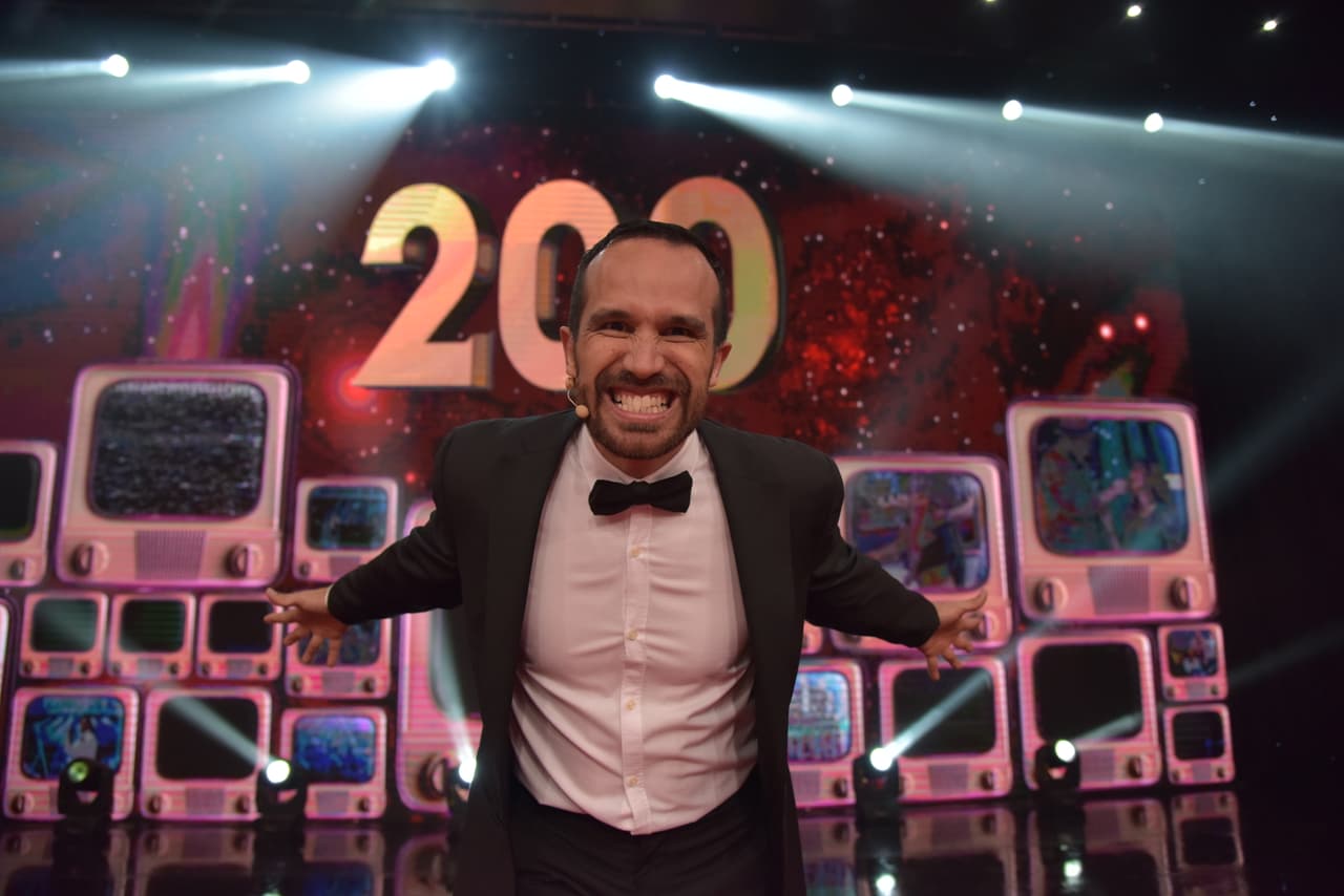 Si se trata de bailar en una fiesta, no hay nadie mejor que José Luis Rodríguez, "El Guana".