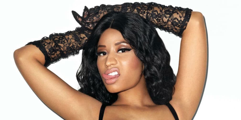 10. Nicki Minaj: La rapera asegura que un niño vive en ella y que está adentro de ella porque tiene una misión.
