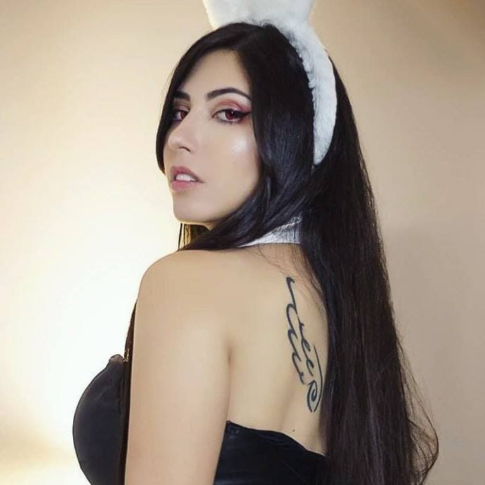 La bella Danielle Vedovelli, una sensual amazona del Amazonas.