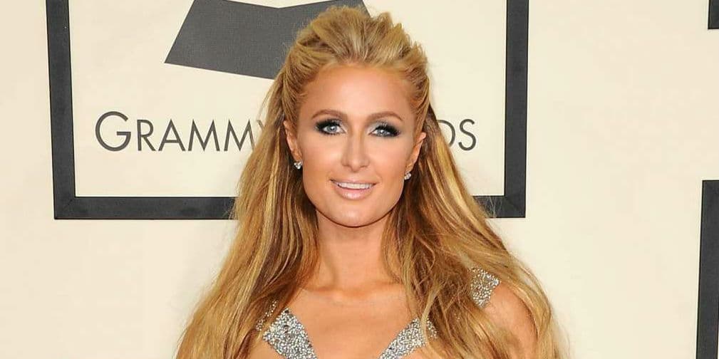 1. Paris Hilton: La heredera más famosa del mundo dizque canta y actúa, pero jamás brilló por su inteligencia.